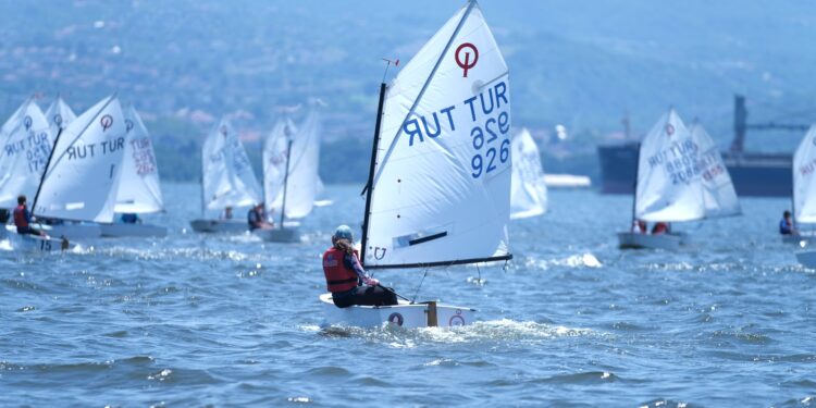 3. Yelken Trofesi Yarışmasında madalyalar sahiplerini buldu