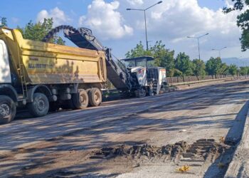 Ömer Türkçakal Bulvarında üstyapı başladı