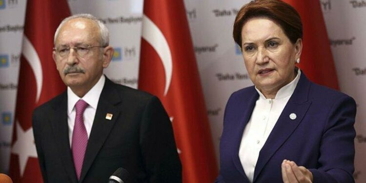 Akşener operasyonu Karamürsel’den başlattı. Hedef CHP.