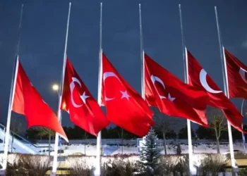 Bayraklar yarıya çekildi…